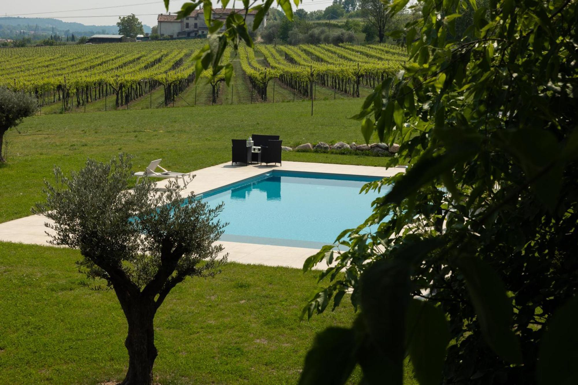 Bed And Breakfast Le Giale Castelnuovo del Garda Luaran gambar